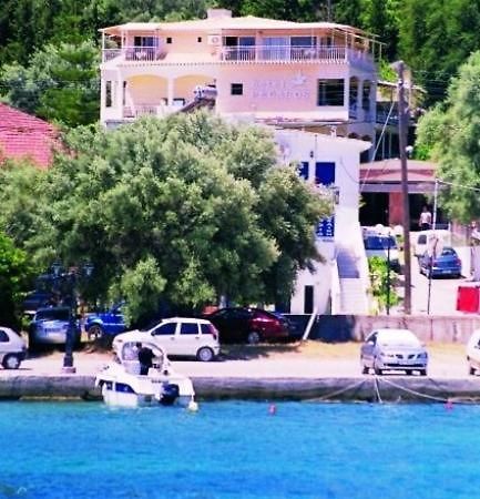 Hotel Pegasos Никиана Экстерьер фото