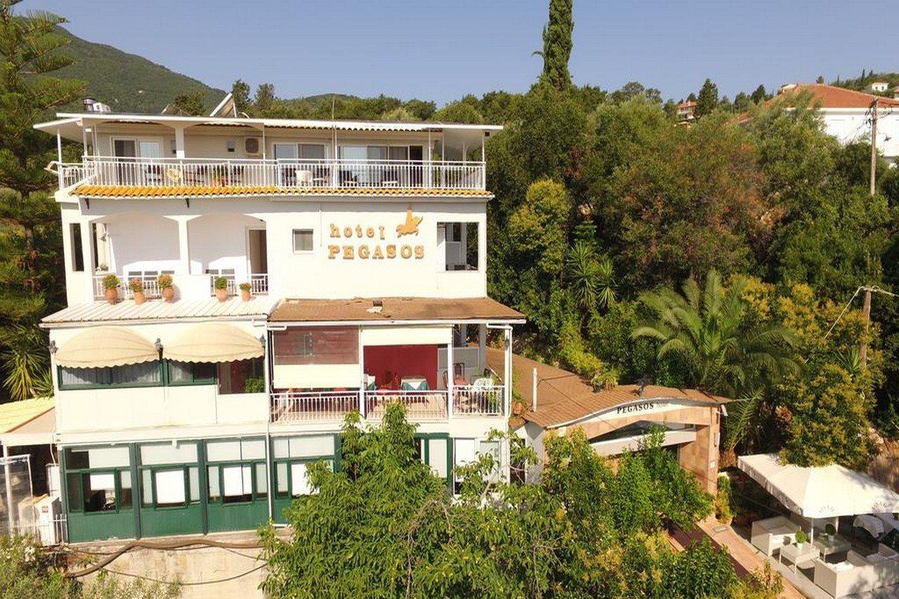 Hotel Pegasos Никиана Экстерьер фото